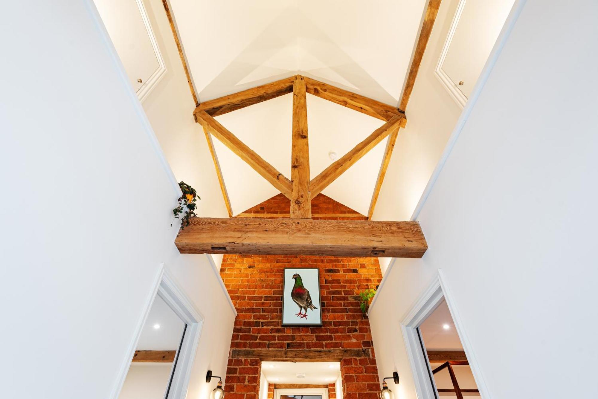 Villa Pigeon House - Unique Barn With Private Garden, Hot Tub And Wood Burner à Shrewsbury Extérieur photo
