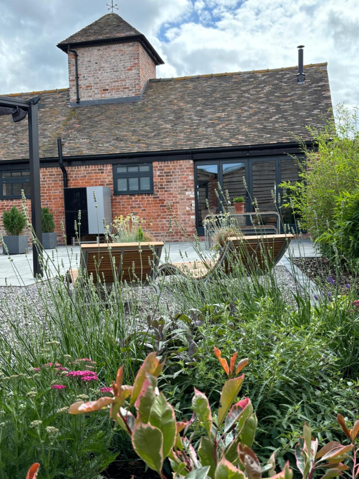 Villa Pigeon House - Unique Barn With Private Garden, Hot Tub And Wood Burner à Shrewsbury Extérieur photo